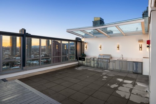2202-4488 Juneau Street, Burnaby, BC 