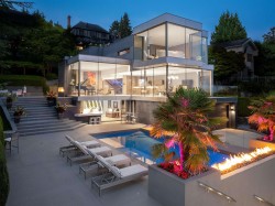 2331 Westhill Drive  West Vancouver, BC V7S 2Z2