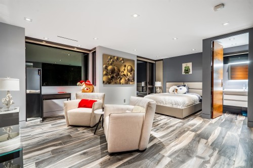 2331 Westhill Drive, West Vancouver, BC 