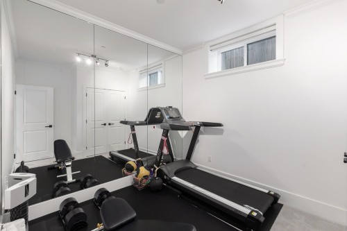 2958 40Th Avenue W, Vancouver, BC 