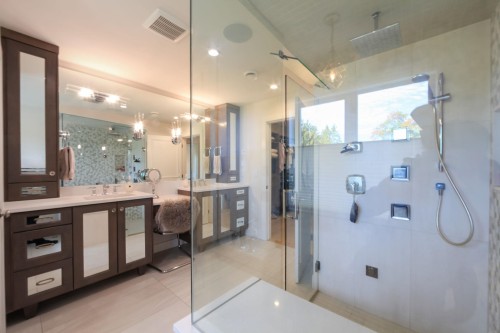 7863 Walmsley Court, Burnaby, BC 
