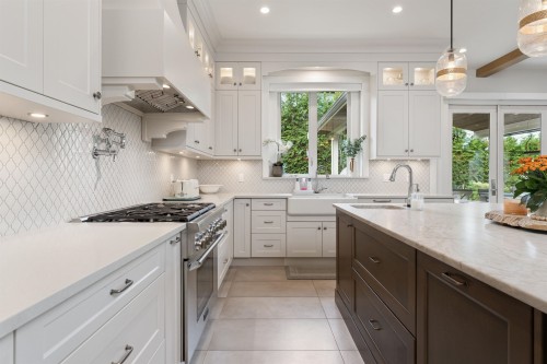 7863 Walmsley Court, Burnaby, BC 