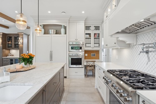 7863 Walmsley Court, Burnaby, BC 
