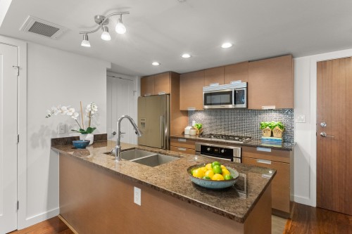 302-2507 Maple Street, Vancouver, BC 