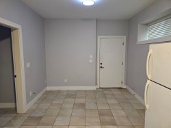 Lower-3128 East 45th Avenue Vancouver, BC V5R 3E1