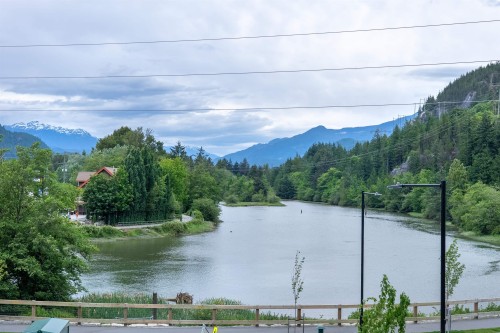 207-1500 Scott Crescent, Squamish, BC 