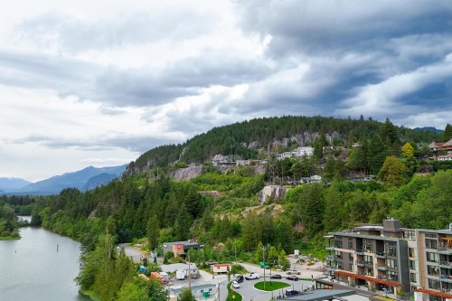 207-1500 Scott Crescent, Squamish, BC 
