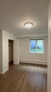 11-1445 11th Avenue WVancouver, BC V6H 1K9
