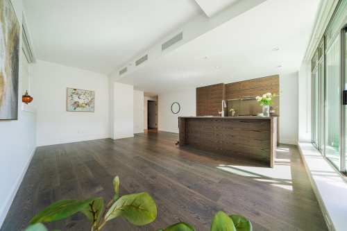 203-5782 Berton Avenue, Vancouver, BC 
