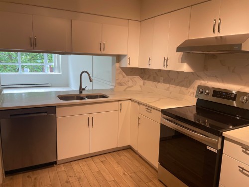 305-6070 Mcmurray Avenue, Burnaby, BC 