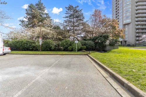 305-6070 Mcmurray Avenue, Burnaby, BC 