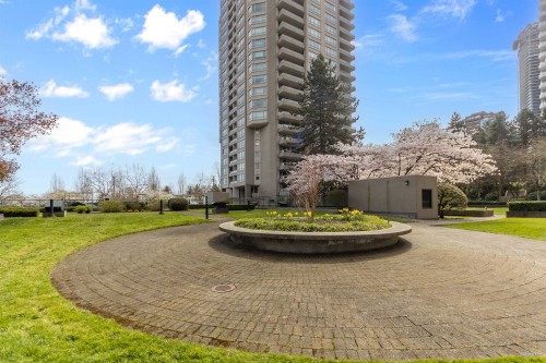 305-6070 Mcmurray Avenue, Burnaby, BC 