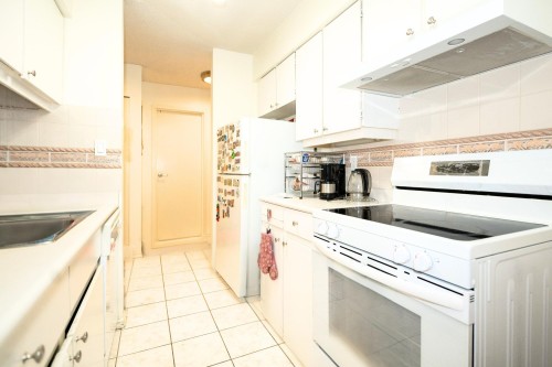 307-9857 Manchester Drive, Burnaby, BC 
