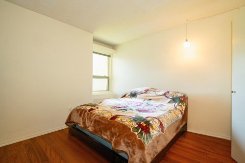 307-9857 Manchester Drive, Burnaby, BC 