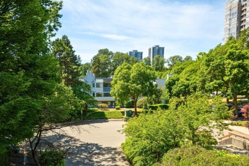 307-9857 Manchester Drive, Burnaby, BC 