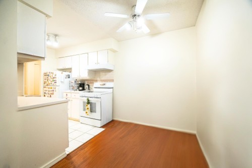 307-9857 Manchester Drive, Burnaby, BC 