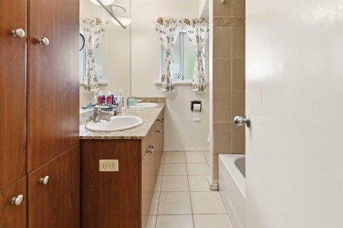 4890 Southlawn Drive, Burnaby, BC 