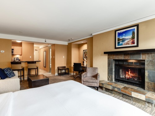 808-4050 Whistler Way, Whistler, BC 