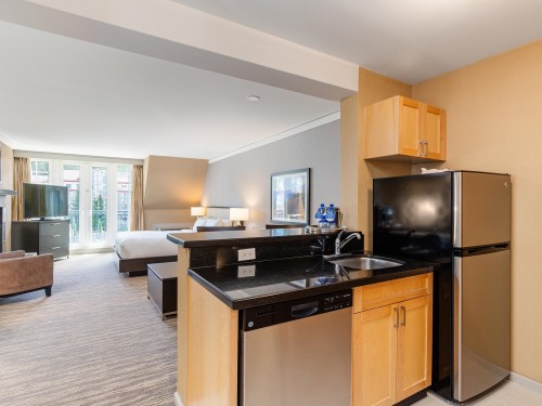 808-4050 Whistler Way, Whistler, BC 
