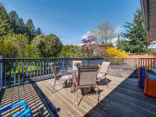 5453 Carnaby Place, Sechelt, BC 