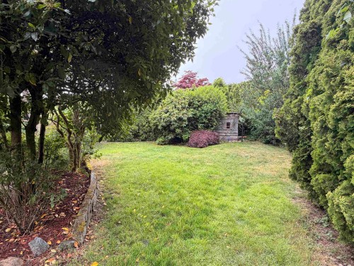 5453 Carnaby Place, Sechelt, BC 