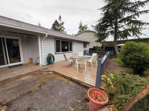 5453 Carnaby Place, Sechelt, BC 