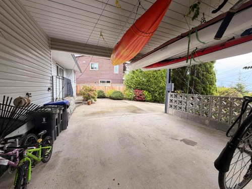 5453 Carnaby Place, Sechelt, BC 