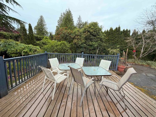 5453 Carnaby Place, Sechelt, BC 