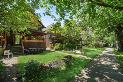 154-168 11th Avenue W Vancouver, BC V5Y 1S7