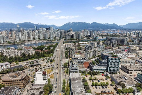 154-168 11Th Avenue W, Vancouver, BC 