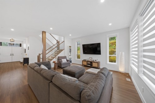 13532 Birdtail Drive, Maple Ridge, BC 