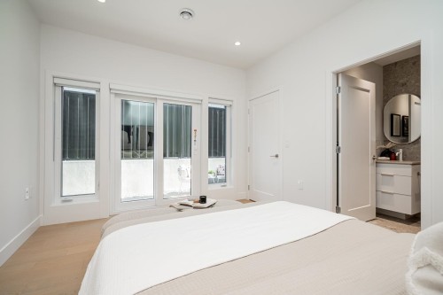 2877 Cambridge Street, Vancouver, BC 