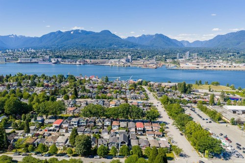 2877 Cambridge Street, Vancouver, BC 