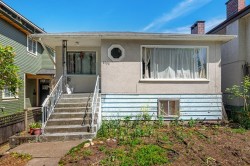 2733 East 28th Avenue  Vancouver, BC V5R 1S1