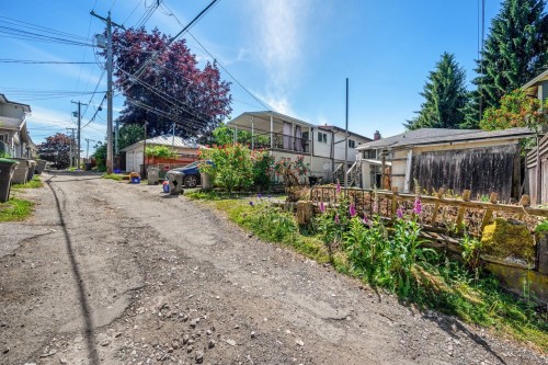 2733 28Th Avenue E, Vancouver, BC 