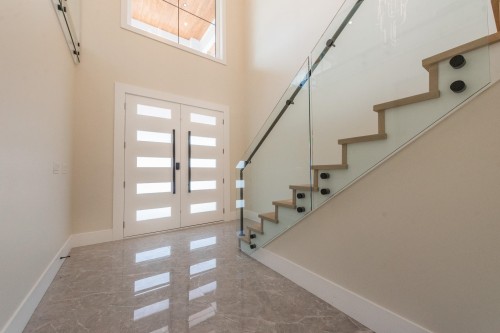 5964 Barnacle Street, Sechelt, BC - Indoor Photo Showing Other Room