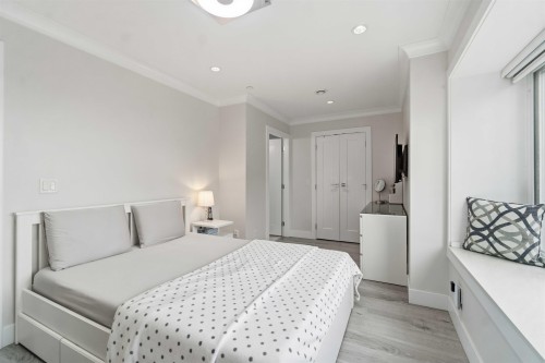 1842 64Th Avenue E, Vancouver, BC 