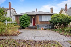 Main Floor-3845 14 Avenue WVancouver, BC V6R 2X1