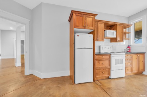 2340 Orchard Lane, West Vancouver, BC 