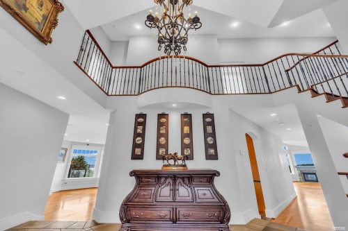 2340 Orchard Lane, West Vancouver, BC 