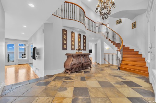 2340 Orchard Lane, West Vancouver, BC 