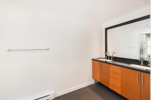 Ph2-2832 Capilano Road, North Vancouver, BC 