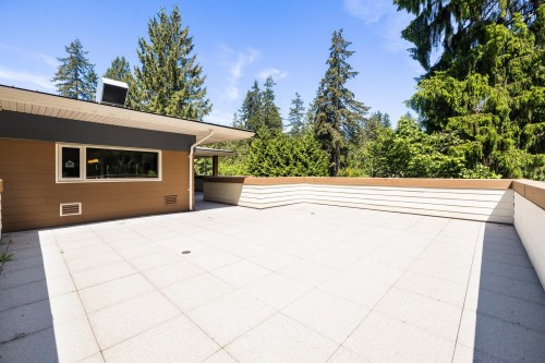 Ph2-2832 Capilano Road, North Vancouver, BC 