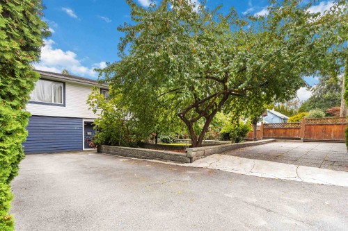 759 Morgan Road, North Vancouver, BC 