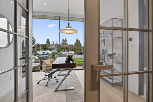 922 Wentworth Avenue, North Vancouver, BC 