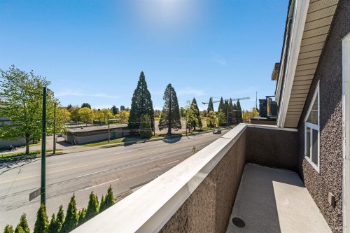 7531 Oak Street, Vancouver, BC 