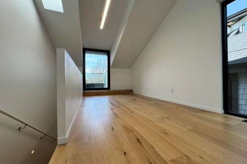 2180 13Th Avenue E, Vancouver, BC 
