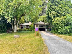 985 Wallace Wynd  Port Moody, BC V3H 1B6