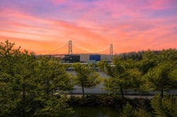 403-788 Arthur Erickson Place Vancouver, BC V7T 0B6