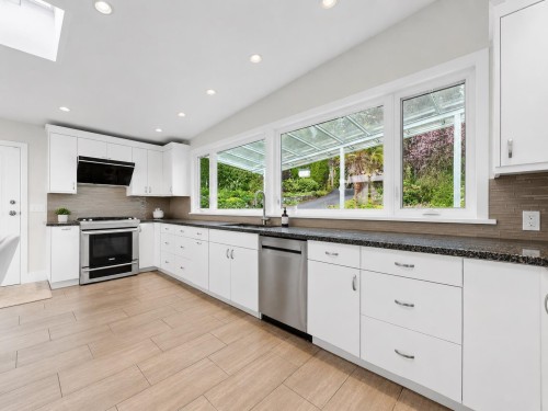 1066 Palmerston Avenue, West Vancouver, BC 